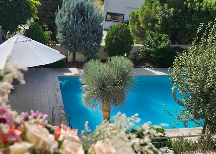 Seaview 6 Bedroom Villa With 28C Private Pool