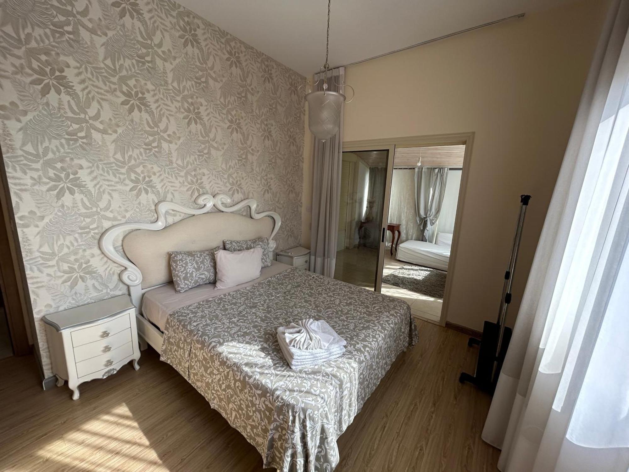 Seaview 6 Bedroom & Private Pool Villa Limassol