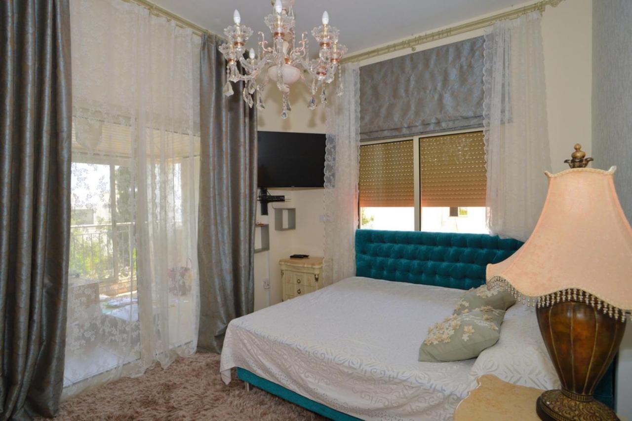 Seaview 6 Bedroom & Private Pool Villa *